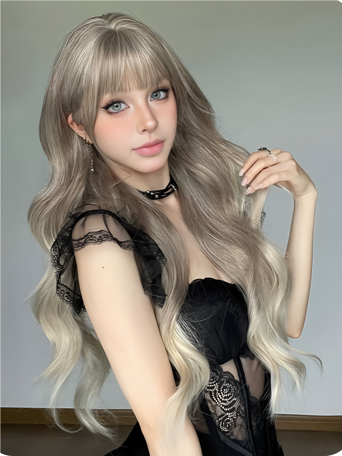 Long hair-Wavy hair-Brown